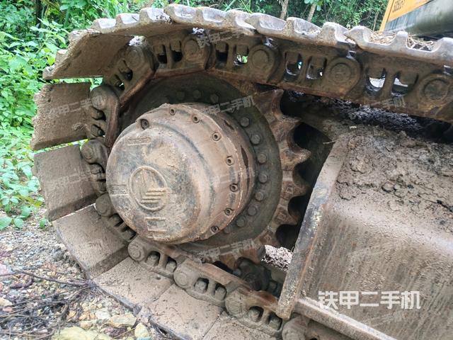 右驅(qū)動(dòng)輪（行走機(jī)構(gòu)）