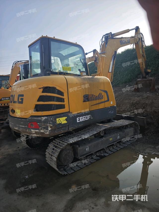 整機右后45°（整機外觀）