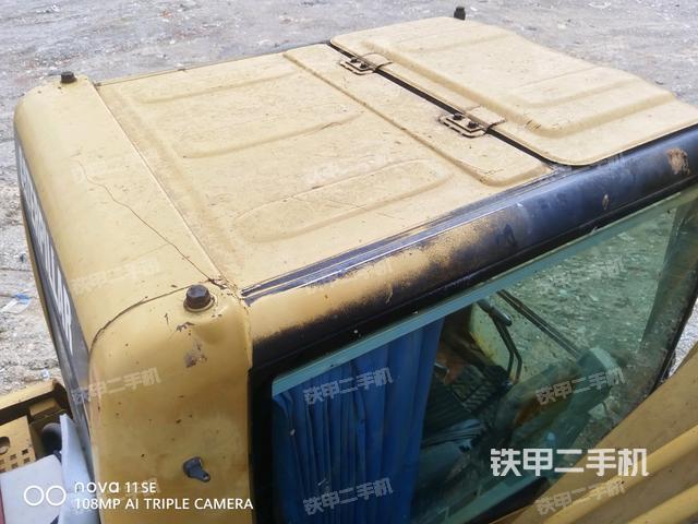 駕駛室頂部俯視（上車部件）