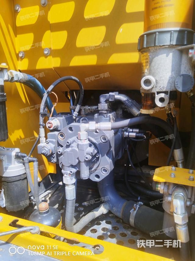 液壓泵斜45?右（大件艙室）