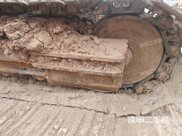 左導(dǎo)向輪（行走機(jī)構(gòu)）