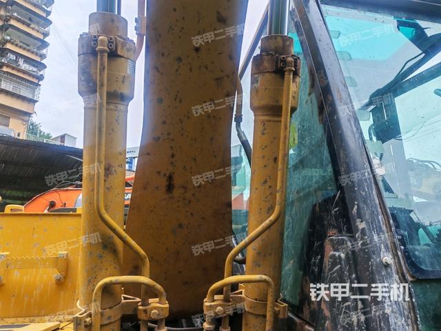 轉盤和下車架正前（工作和回轉裝置）