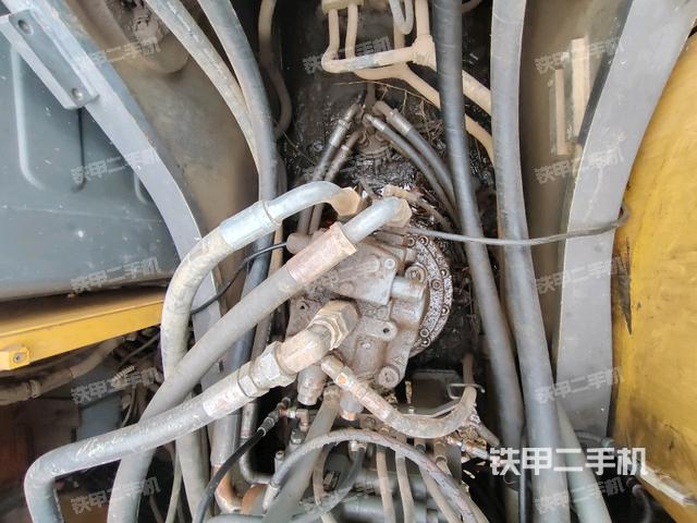 回轉(zhuǎn)馬達（上車部件）