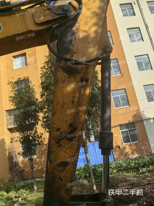 小臂整體左后（工作和回轉(zhuǎn)裝置）