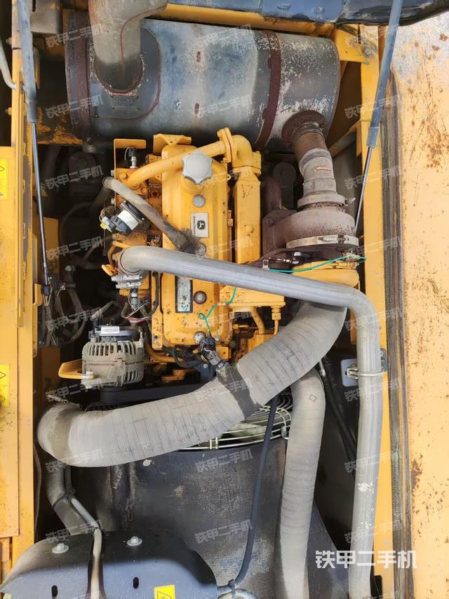 发动机整体俯视（整机外观）