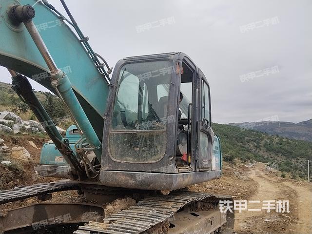 驾驶室整体（整机外观）