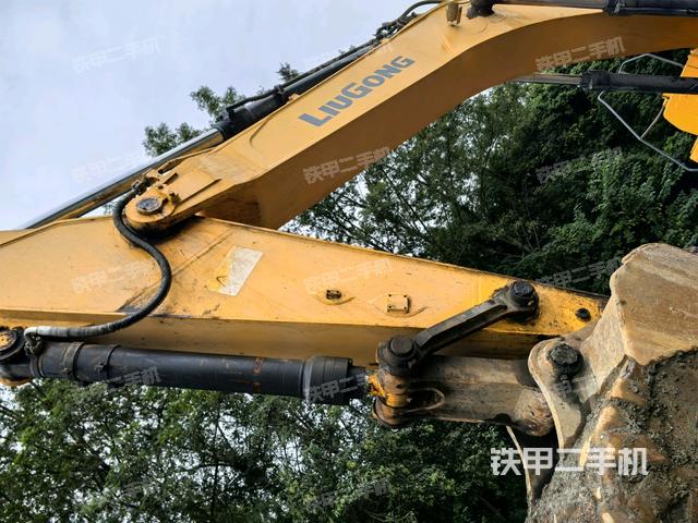 小臂整體左后（工作和回轉(zhuǎn)裝置）