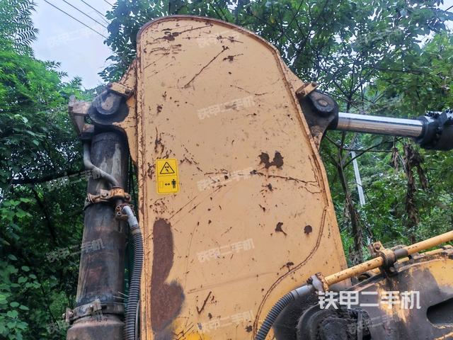 小臂整體左后（工作和回轉(zhuǎn)裝置）