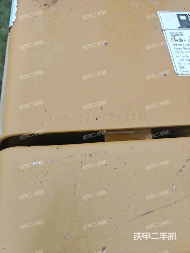 小臂整體右前（工作和回轉(zhuǎn)裝置）