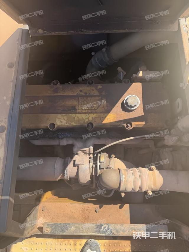 發(fā)動機(jī)整體俯視（整機(jī)外觀）