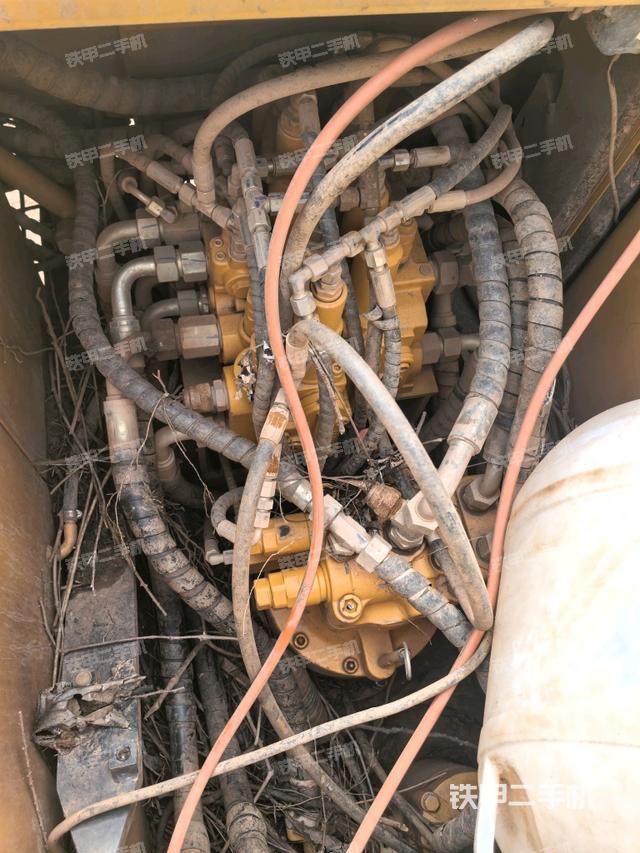 分配閥（上車部件）