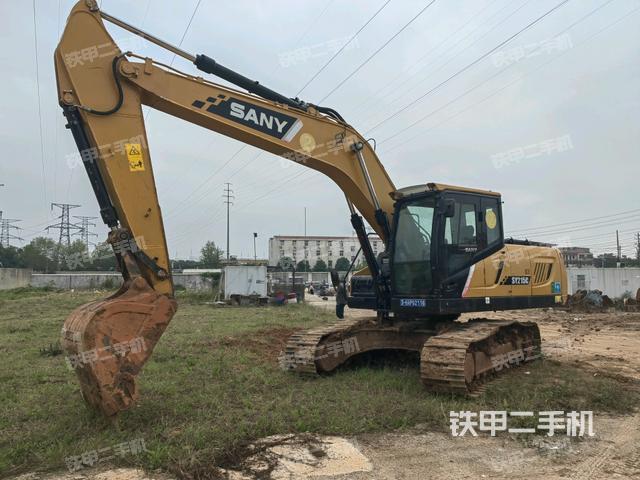 三一重工SY215C挖掘機(jī)