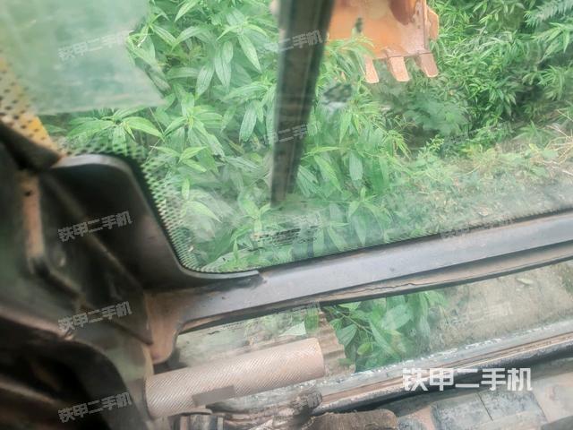 座椅后部（駕駛室部分）