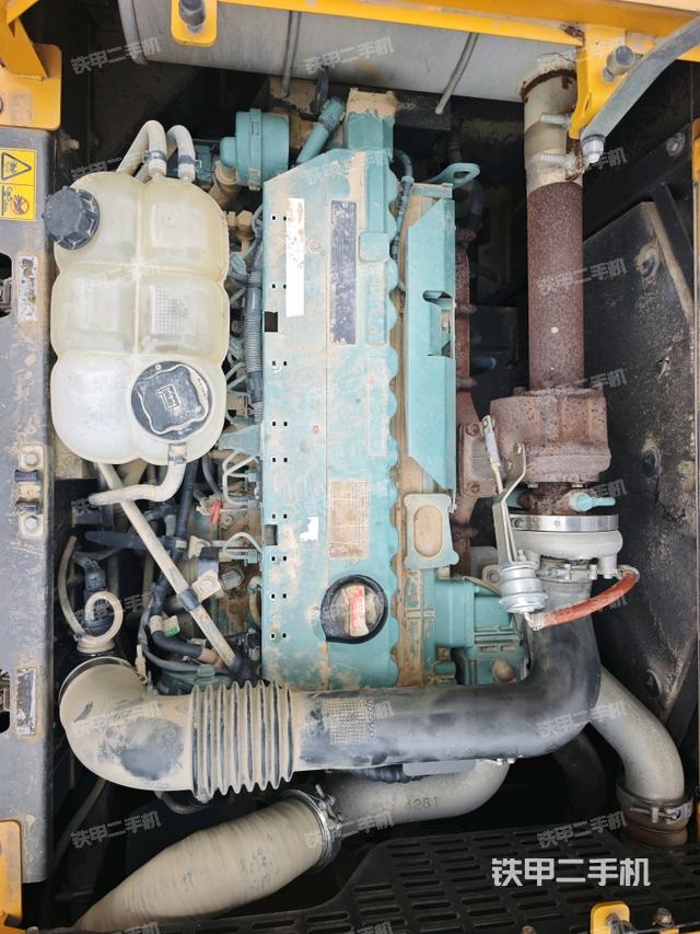 發(fā)動機整體俯視（整機外觀）