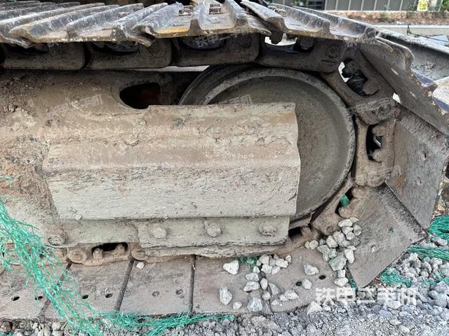 左導(dǎo)向輪（行走機(jī)構(gòu)）