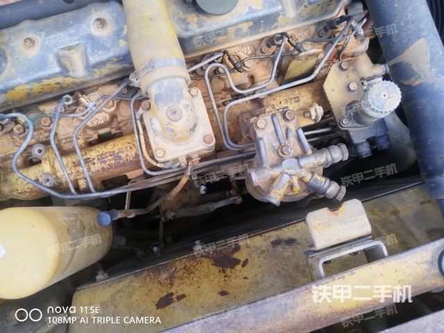 中央回轉(zhuǎn)接頭特寫（上車部件）