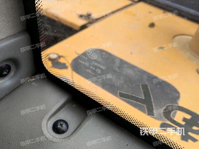 后窗玻璃角標(biāo)（駕駛室部分）