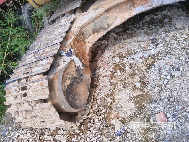 左側(cè)履帶整體?（行走機構(gòu)）