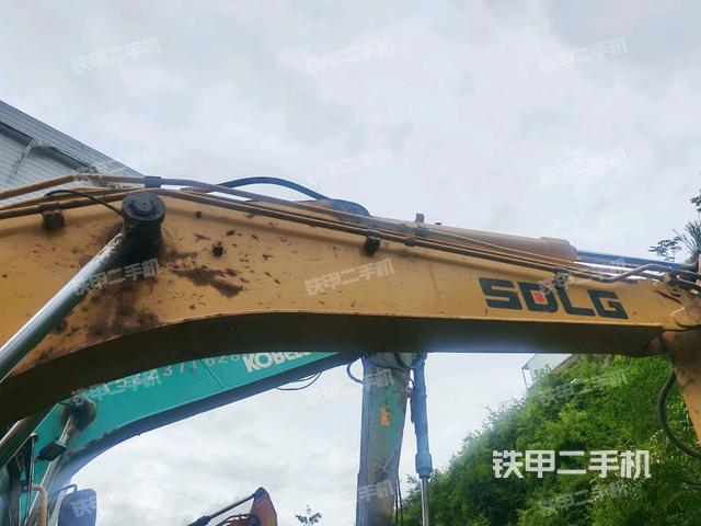 鏟斗右后整體（工作和回轉裝置）