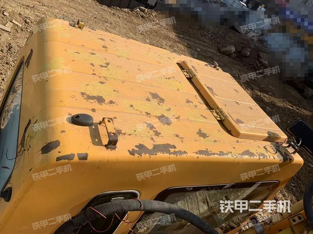 駕駛室頂部（整機(jī)外觀）