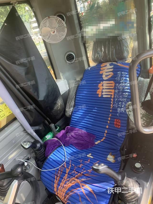 驾驶室整体（整机外观）