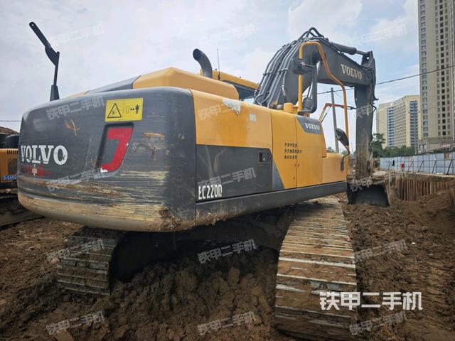 整機右后45°（整機外觀）