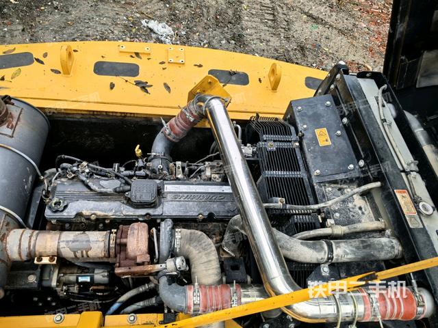 發(fā)動(dòng)機(jī)室（上車部件）