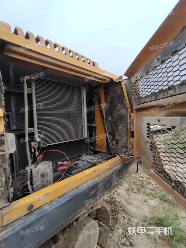 散熱器正面（大件艙室）