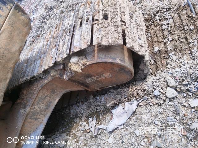 右側(cè)履帶整體（行走機構(gòu)）