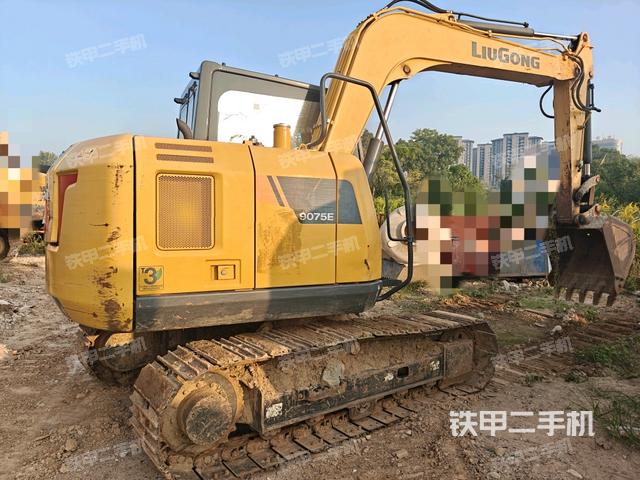 整機右后45°（整機外觀）