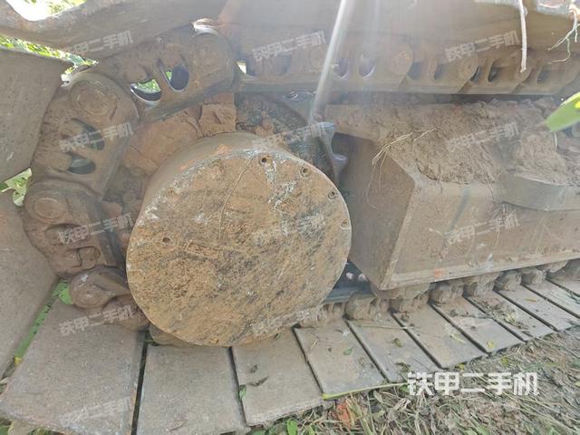 右驅(qū)動(dòng)輪（行走機(jī)構(gòu)）