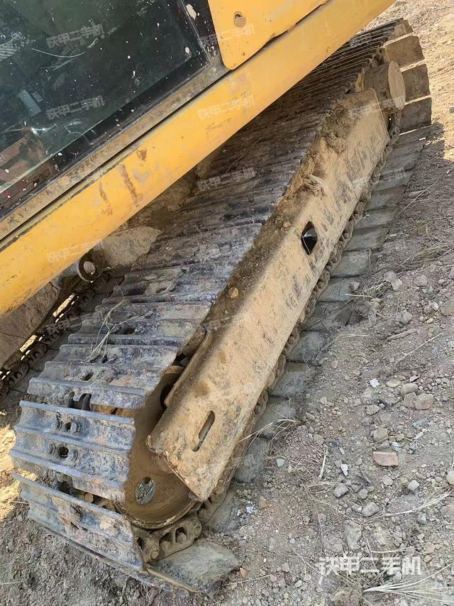 單側(cè)履帶整體（整機(jī)外觀）