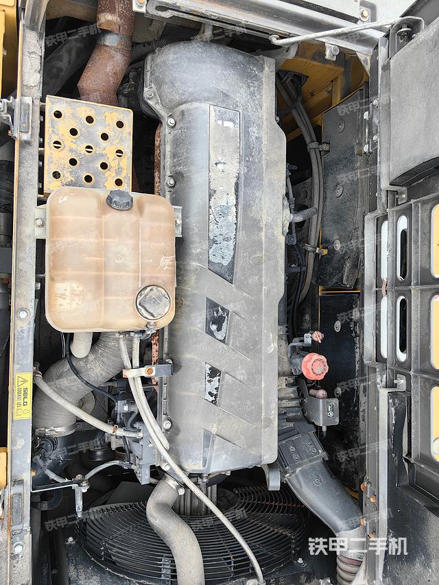 发动机整体俯视（整机外观）