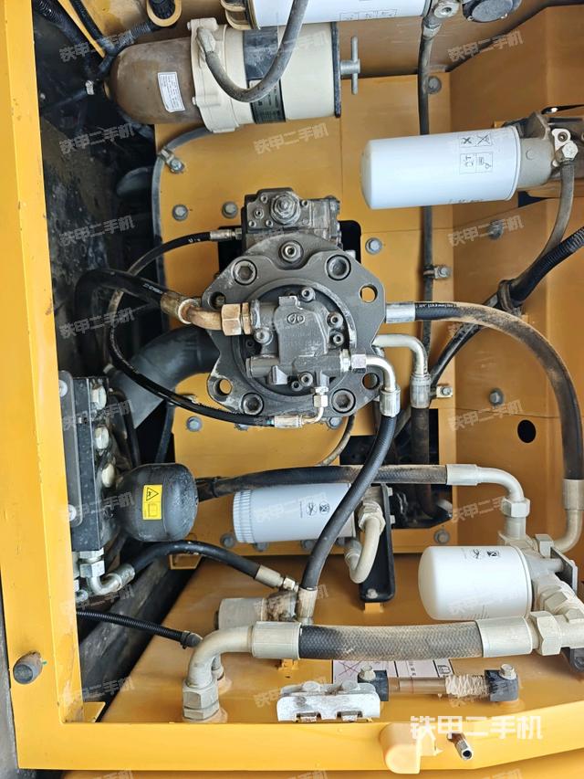 液壓泵室（大件艙室）