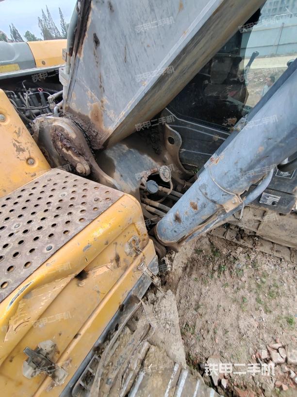 大臂根部?斜視（工作和回轉(zhuǎn)裝置）