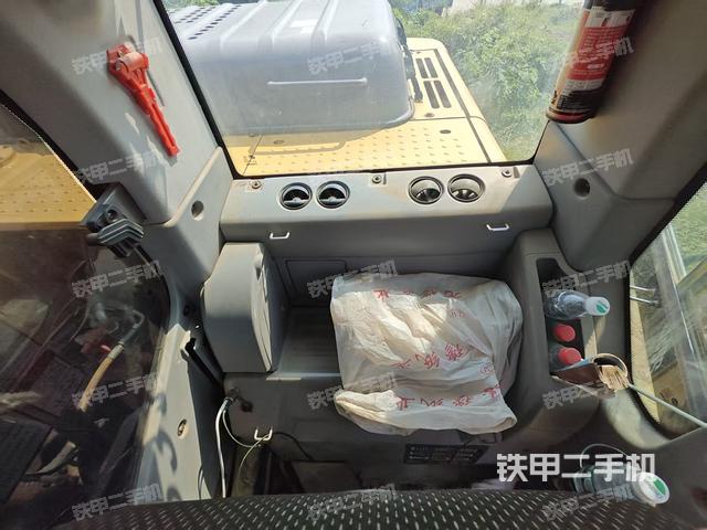 座椅后部（駕駛室部分）