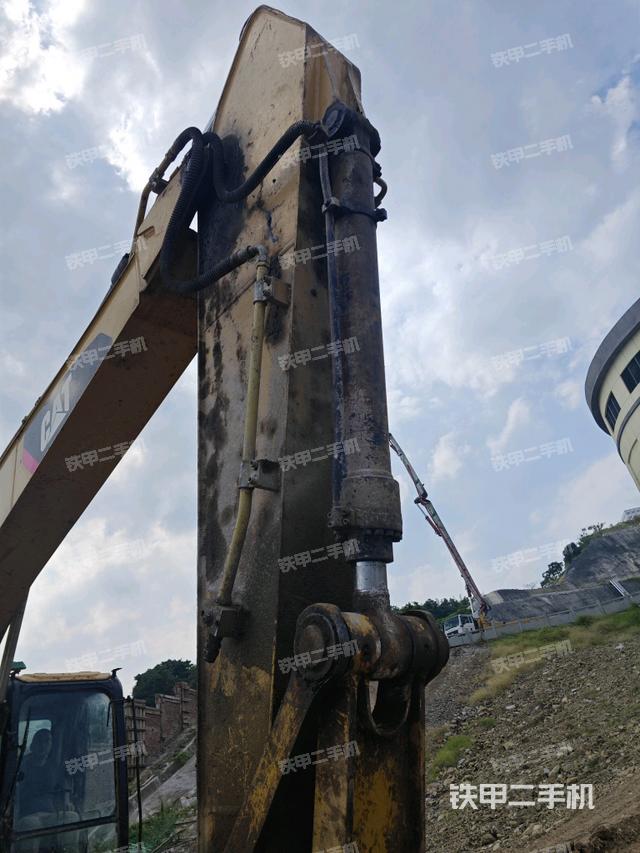 小臂整體右前（工作和回轉(zhuǎn)裝置）