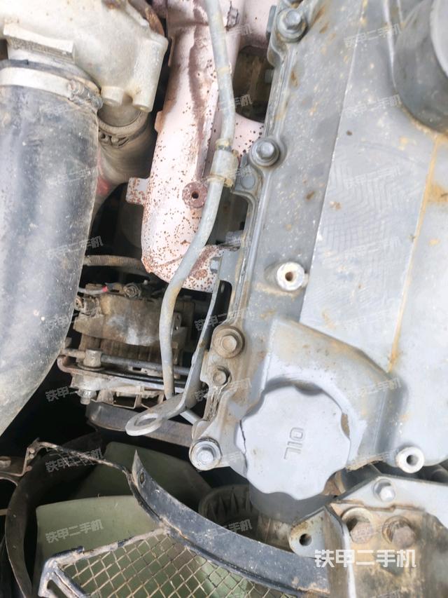 中央回轉(zhuǎn)接頭特寫（上車部件）