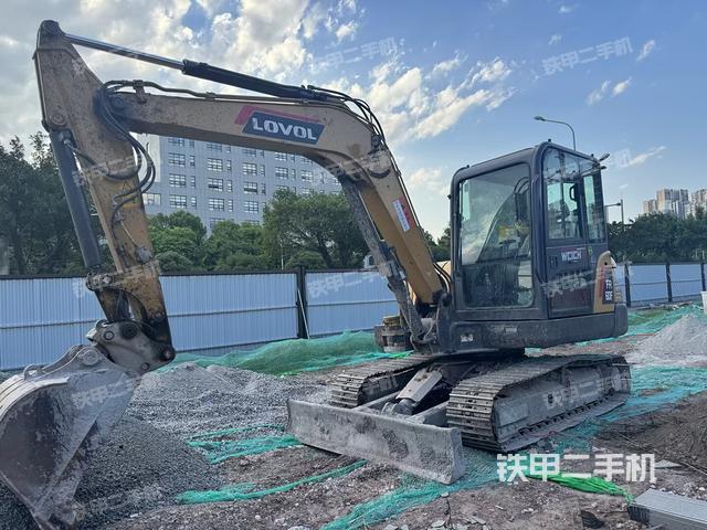 雷沃重工FR60F國(guó)四挖掘機(jī)