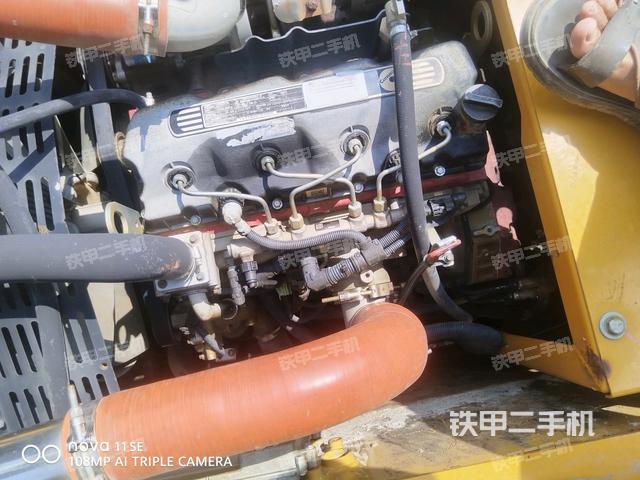 氣門室蓋螺絲特寫（上車部件）