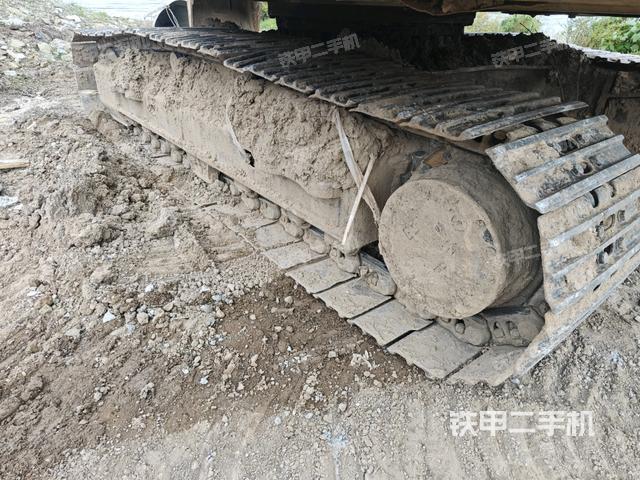 右側(cè)履帶整體（行走機構(gòu)）