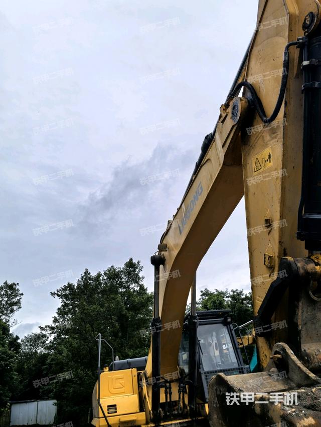 大臂整體?右側(cè)（工作和回轉(zhuǎn)裝置）