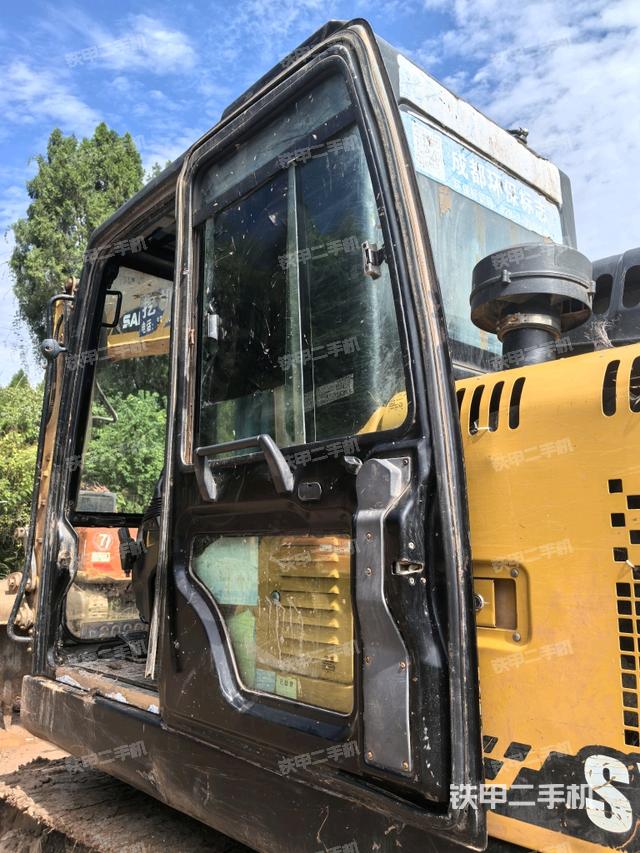 駕駛室左后45度（駕駛室部分）