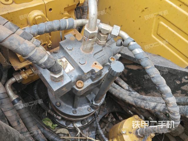 回轉(zhuǎn)馬達(dá)（上車(chē)部件）