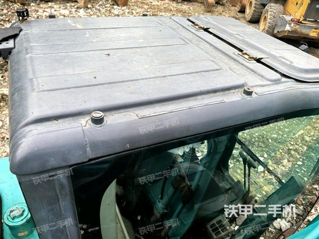 駕駛室頂部俯視（上車部件）