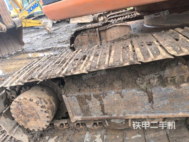 右側(cè)履帶整體（行走機構(gòu)）