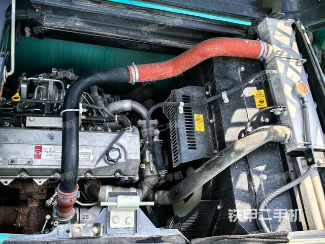 发动机室（上车部件）