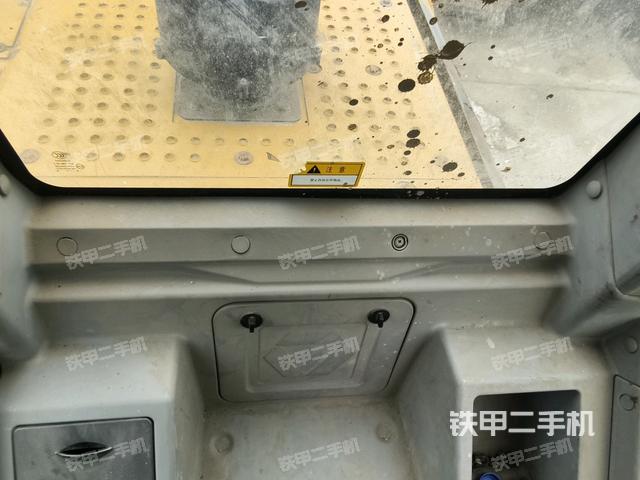 座椅后部（駕駛室部分）