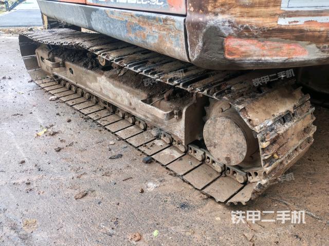 左侧履带整体 （行走机构）