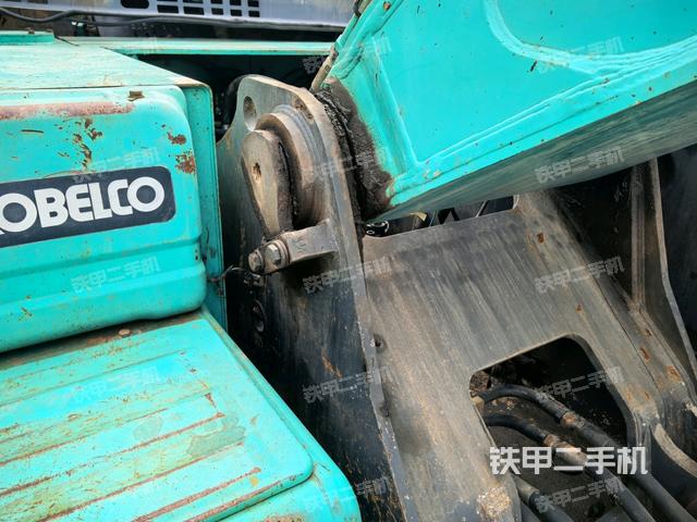 大臂根部 斜视（工作和回转装置）